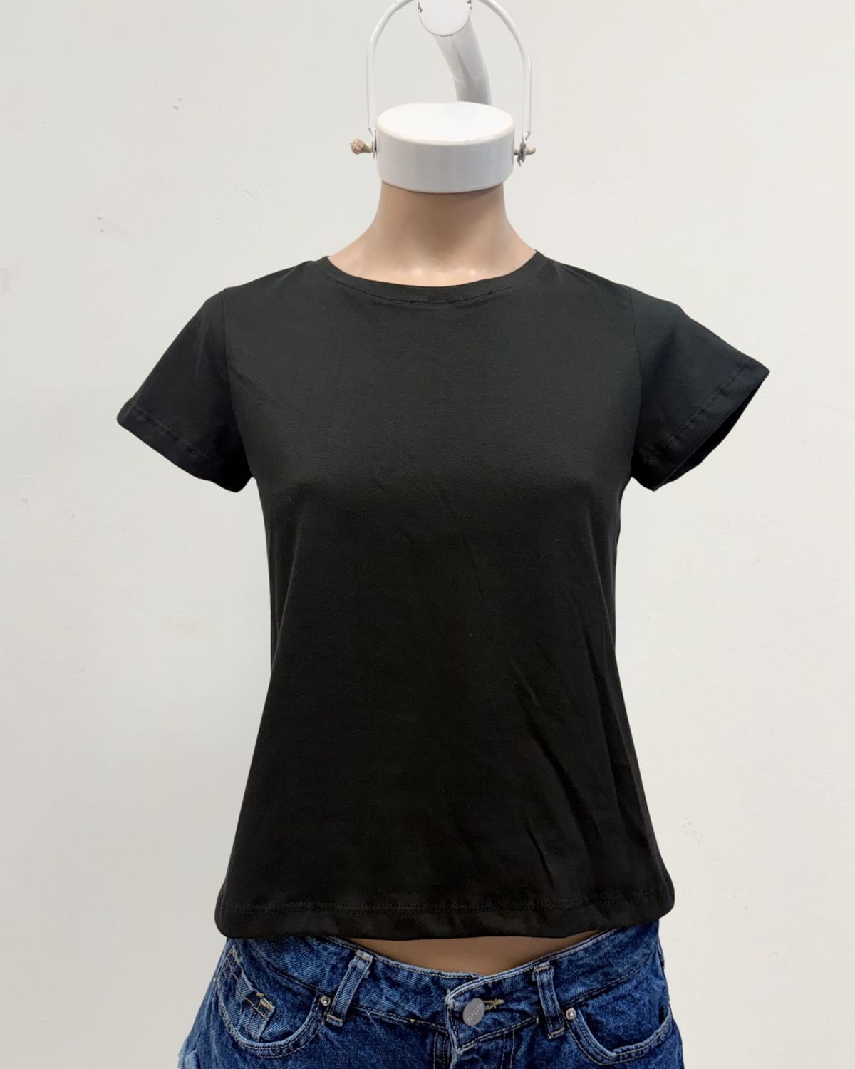 REMERA BASICA CLOE