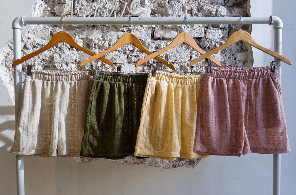 #6000 Short crochet con agujeros con bolsillos "Borneo"