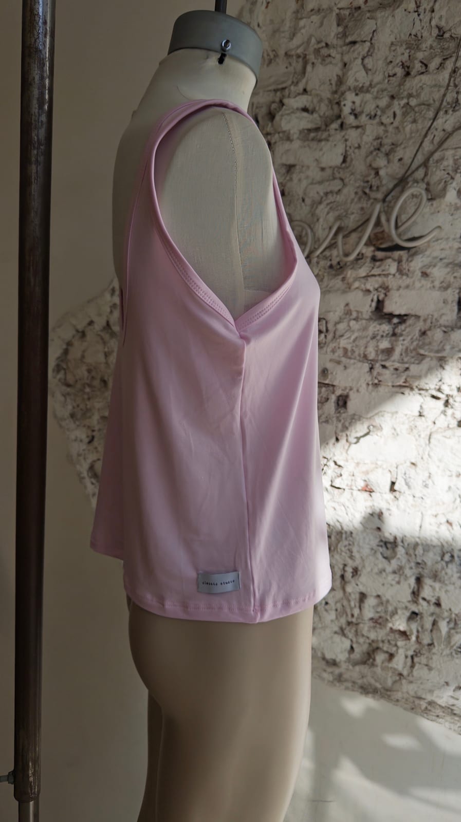 #3442 Musculosa modal con lycra con etiqueta classic, espalda abierta "Tomate"