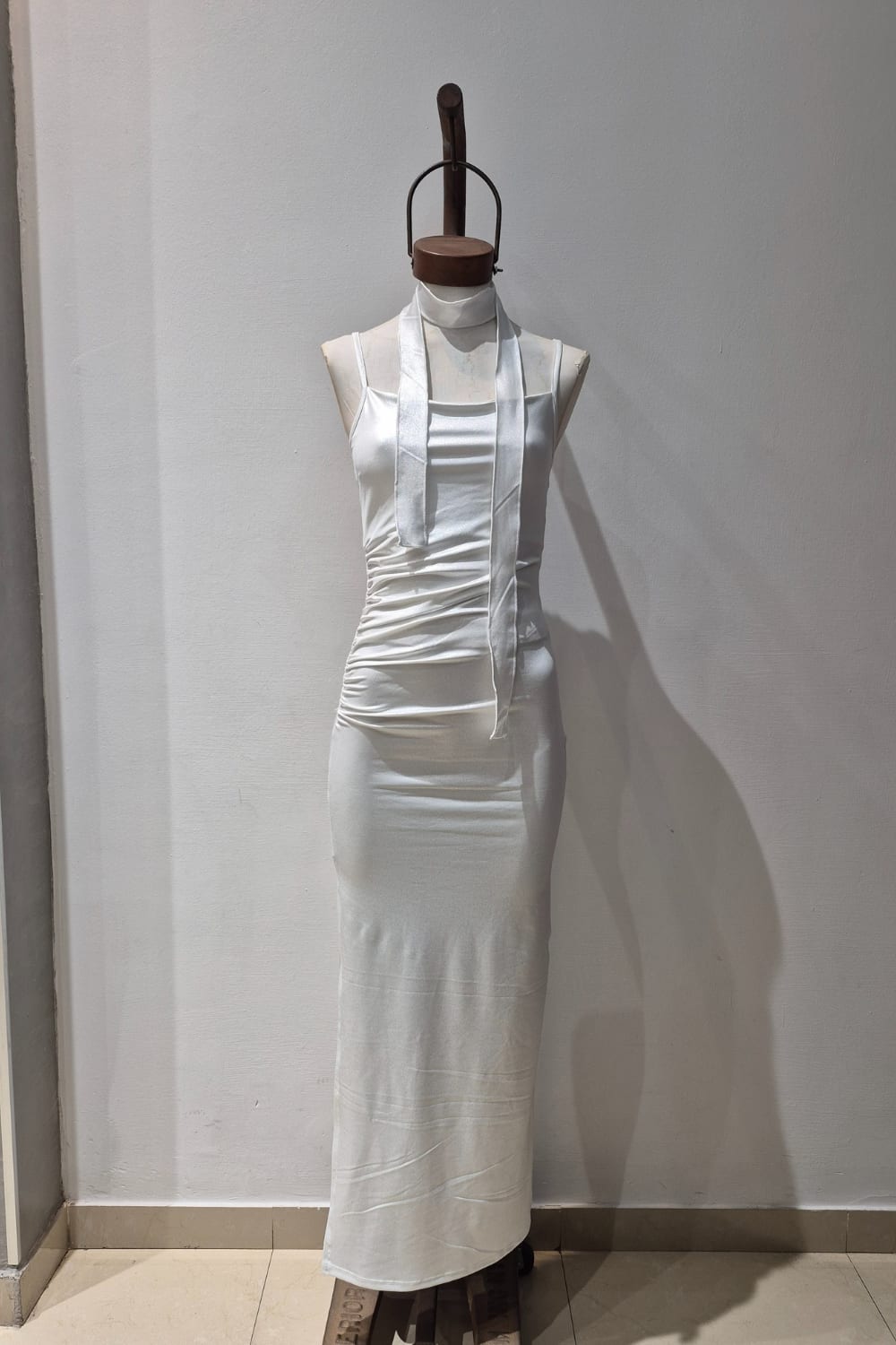 VESTIDO NARA BRILLO